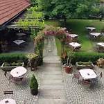 Zum Kirchenwirt Гостевой дом Kellberg (Thyrnau)