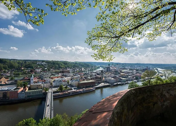 Landgasthof Zum Kirchenwirt 게스트하우스 3*