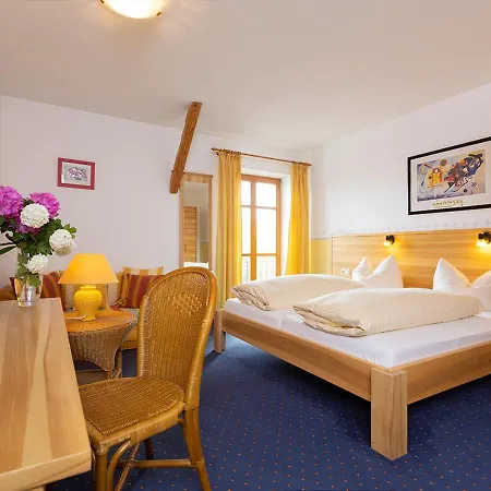 招待所 Landgasthof Zum Kirchenwirt 3*